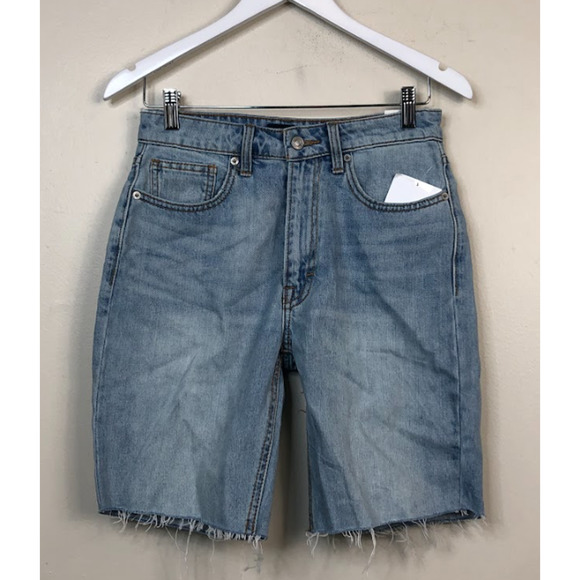 Lucky Brand Womens High Rise Denim Bermuda Short Frayed Hem Blue Size 2, $70 NWT - Picture 3 of 4